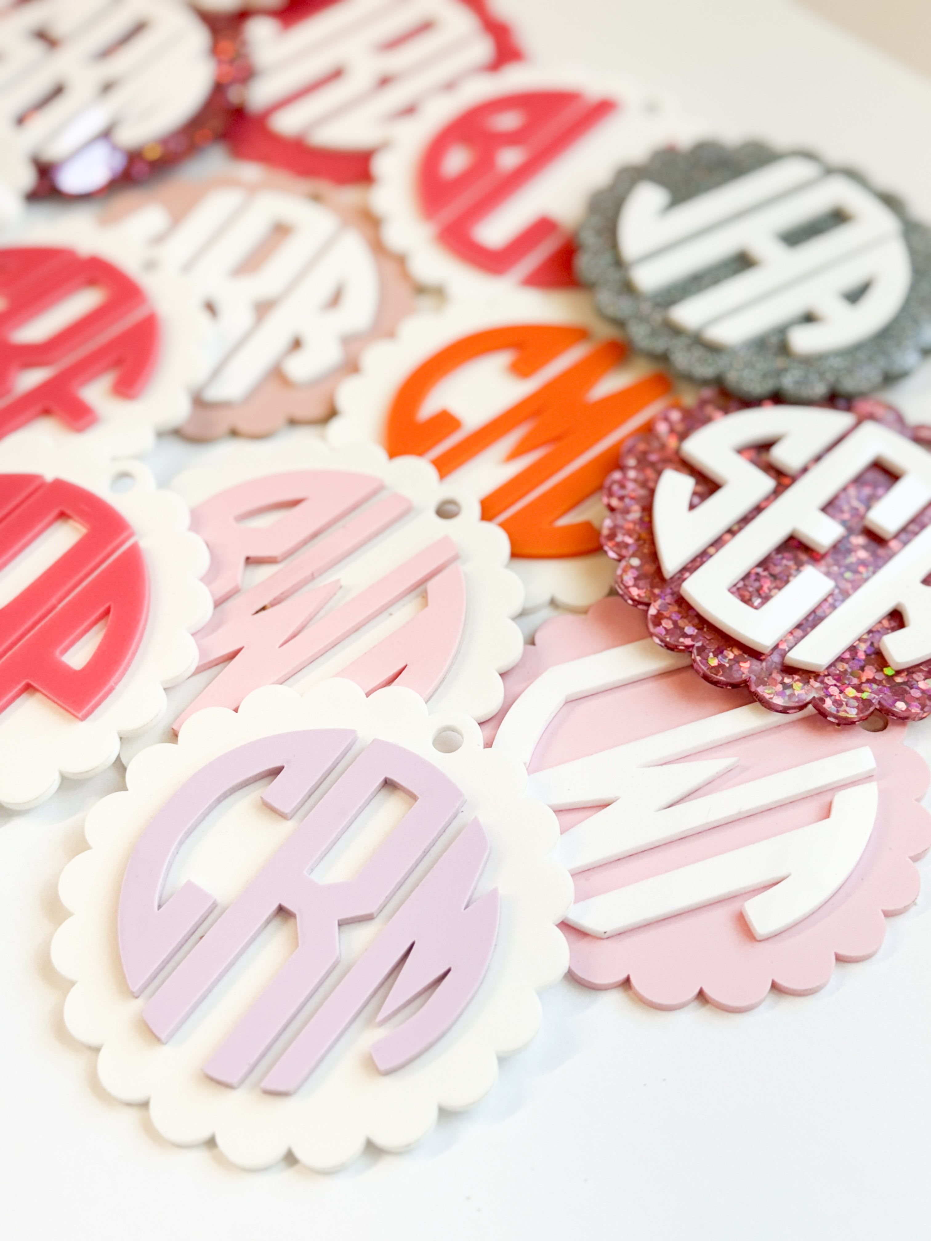 Monogram Tag Circle Monogram Bag Tags – Itty Bitty Peach