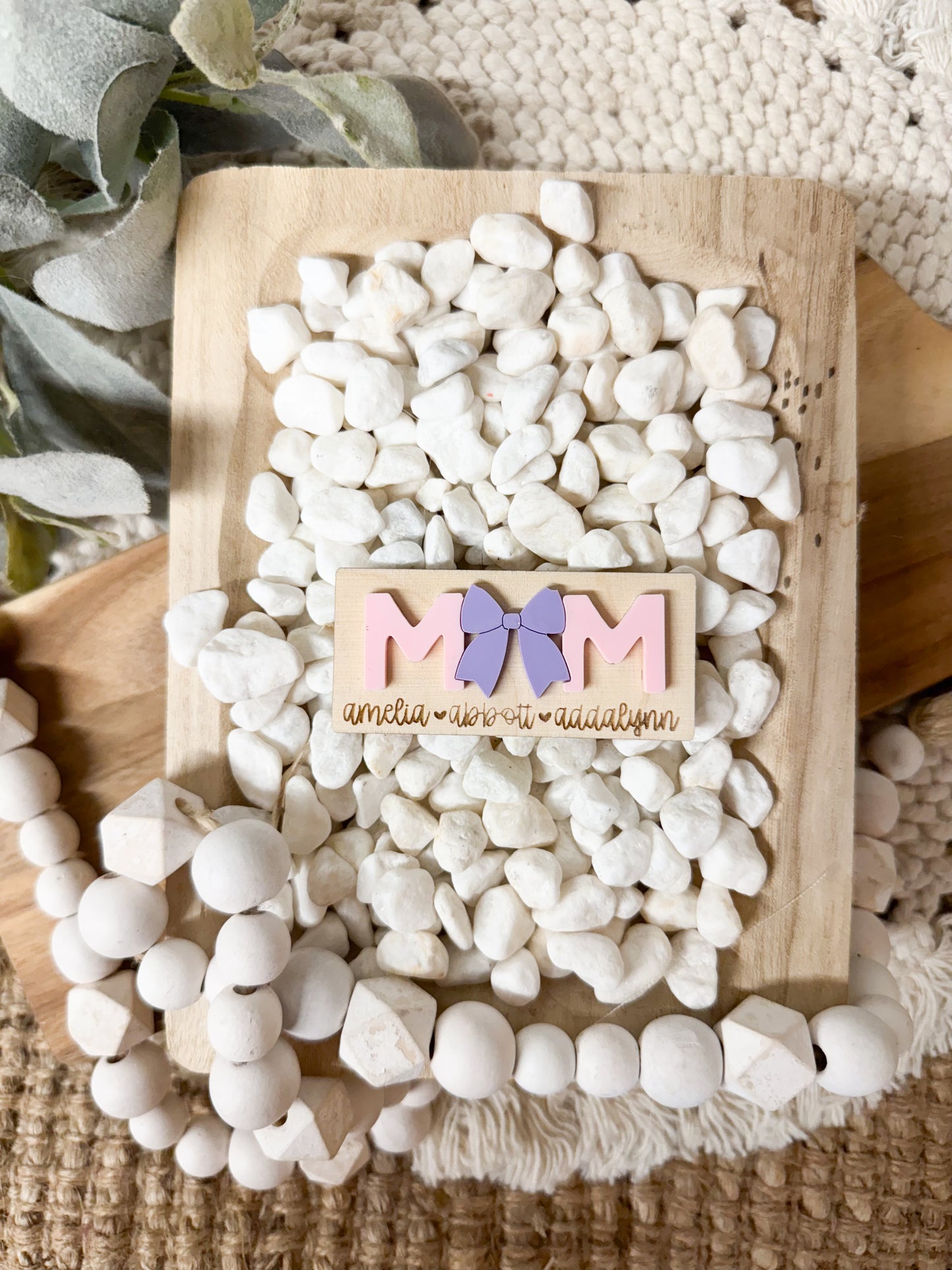 MOM BOW MAGNET