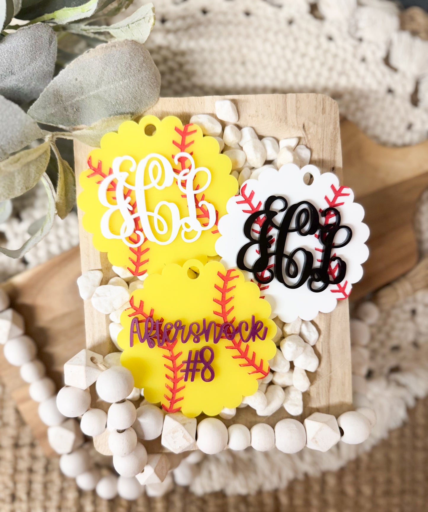 SCALLOP BASEBALL AND SOFTBALL TAGS