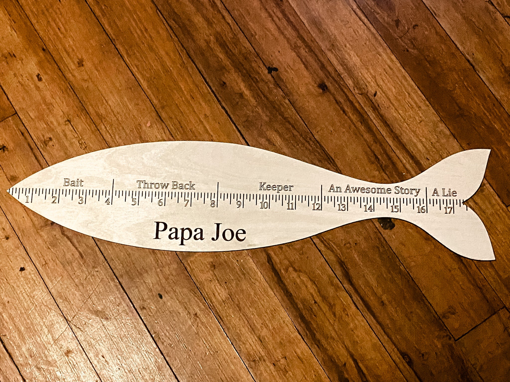 Fish ruler – Itty Bitty Peach