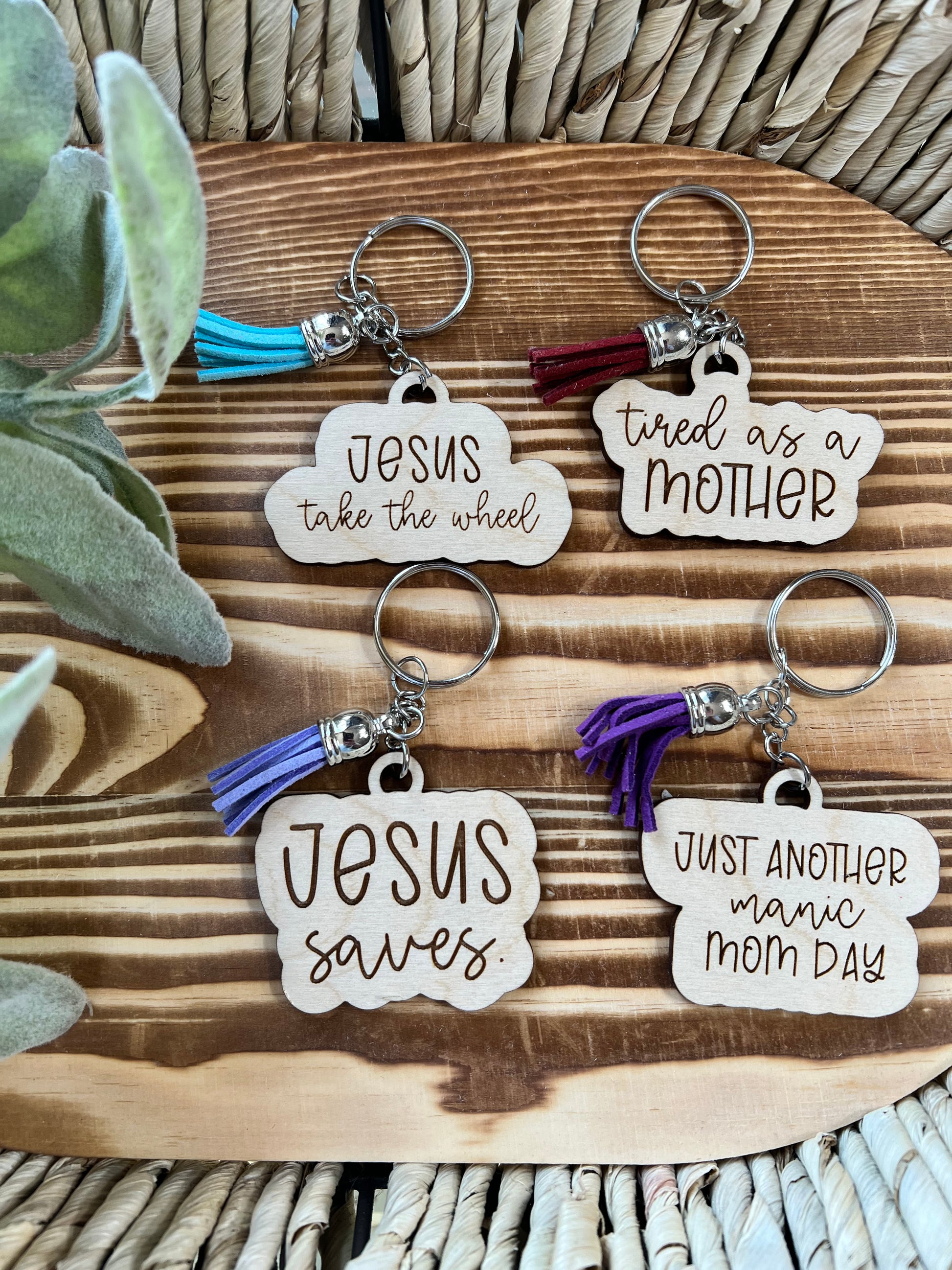 Random Keychain Random mix keychains – Itty Bitty Peach